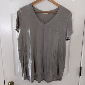 Jane and Delancey Gray T-Shirt Size Large